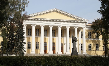 С 25 по 27 сентября в республике Дагестан отмечалось 140 - летие со дня рождения основателя хирургической династии профессора А.В. Вишневского