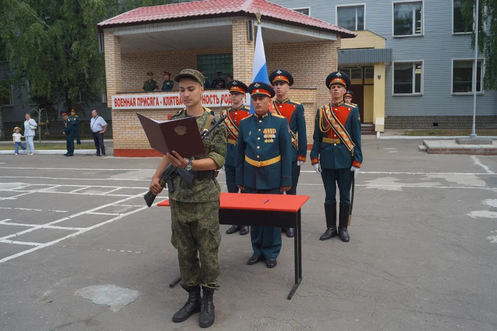 Студенты Сеченовского Университета приняли военную присягу