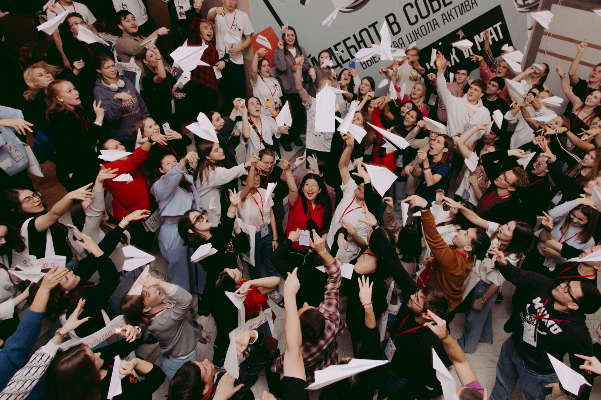 Встреча молодых лидеров: в Университете стартовала «Школа старост»