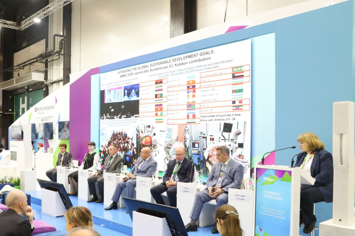  Россия – Африка: о серьезных перспективах совместной работы Сеченовского Университета и африканских партнеров рассказали на питерском форуме 