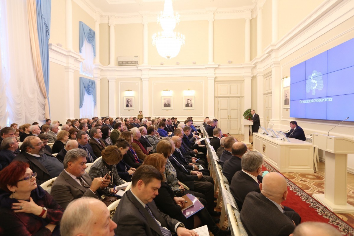 Ученый совет обсудил стратегию развития новых институтов и клиники