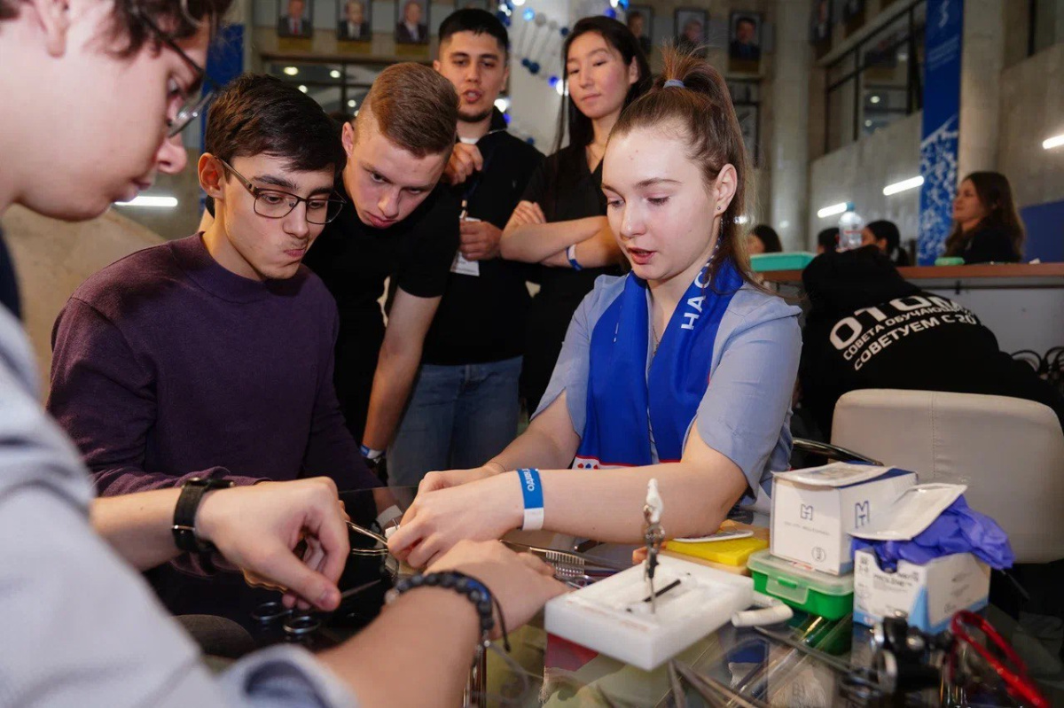 «Один день из жизни доктора 4.0»: студенты Сеченовского Университета пообщались с известными врачами