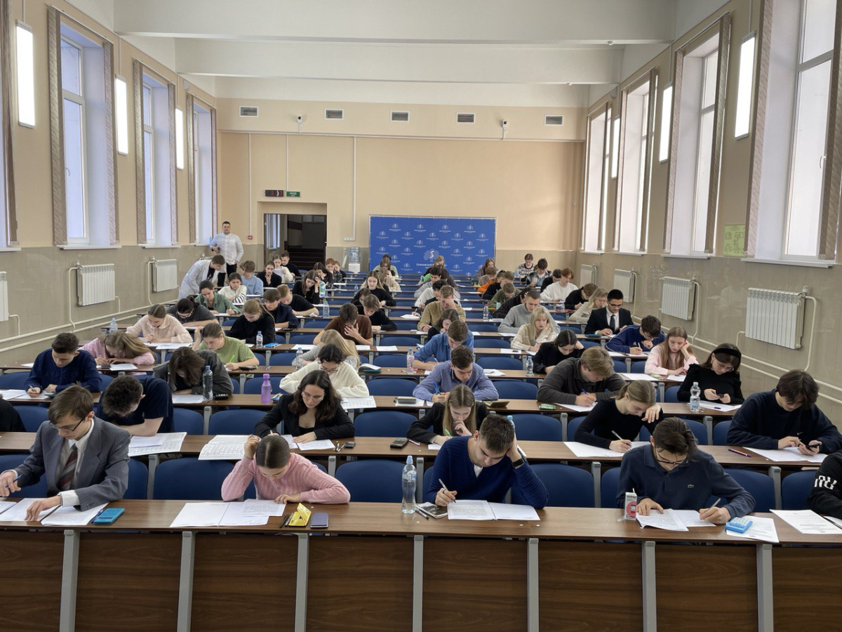  В Сеченовском Университете прошел финал Всероссийской Сеченовской олимпиады школьников по биологии и химии 
