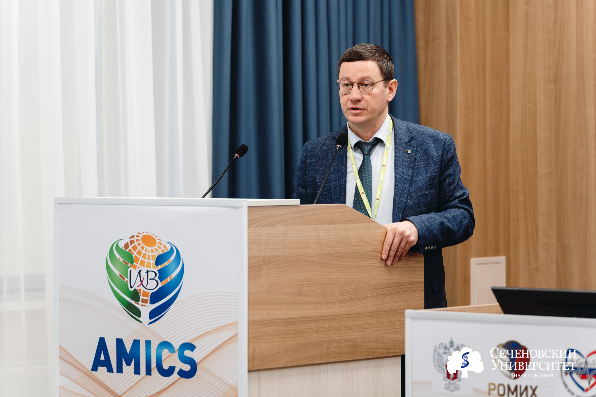  Хирургическая акробатика. В Москве прошла конференция «Минимально инвазивная кардиохирургия и хирургическая аритмология» 