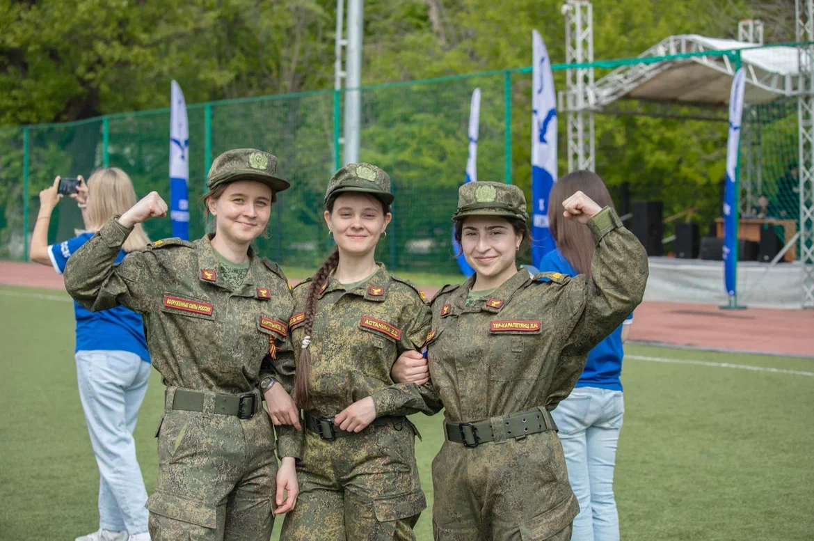 Сила духа, выносливость, мастерство. В Сеченовском Университете прошла военно-медицинская эстафета