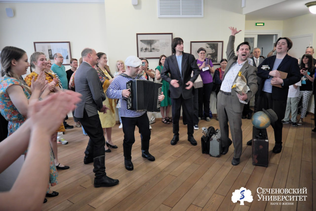  Премьерный спектакль сыграли в Театральном центре Сеченовского Университета 