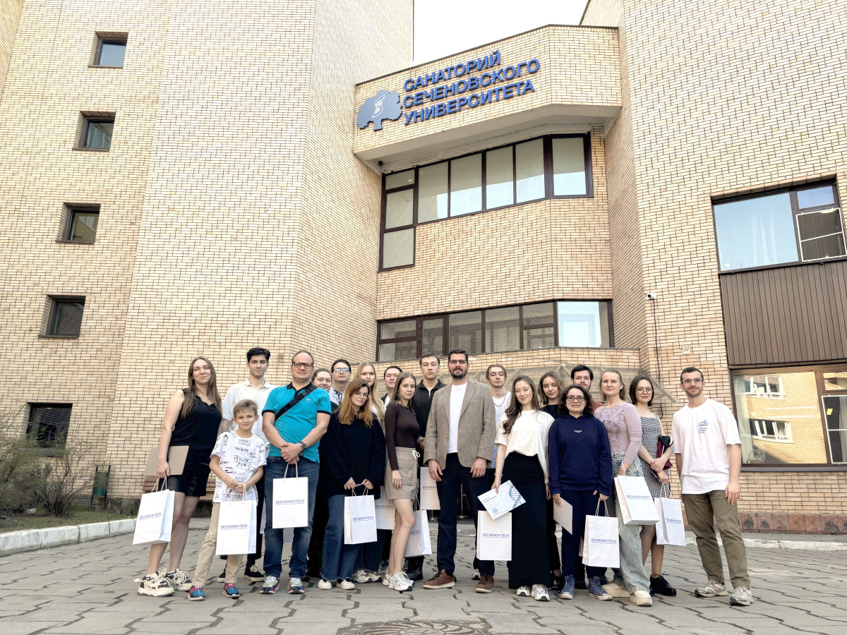  Солнце, весна, биомедтех. Сеченовский Университет провел выездной предпринимательский хакатон 