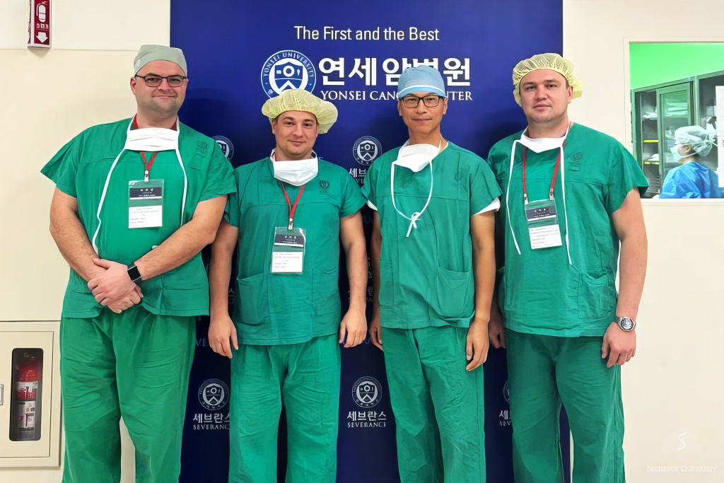 Colorectal surgeons from Sechenov University visit a high-tech medical manufacturing site in China Colorectal surgeons from Sechenov University visit a high-tech medical manufacturing site in China