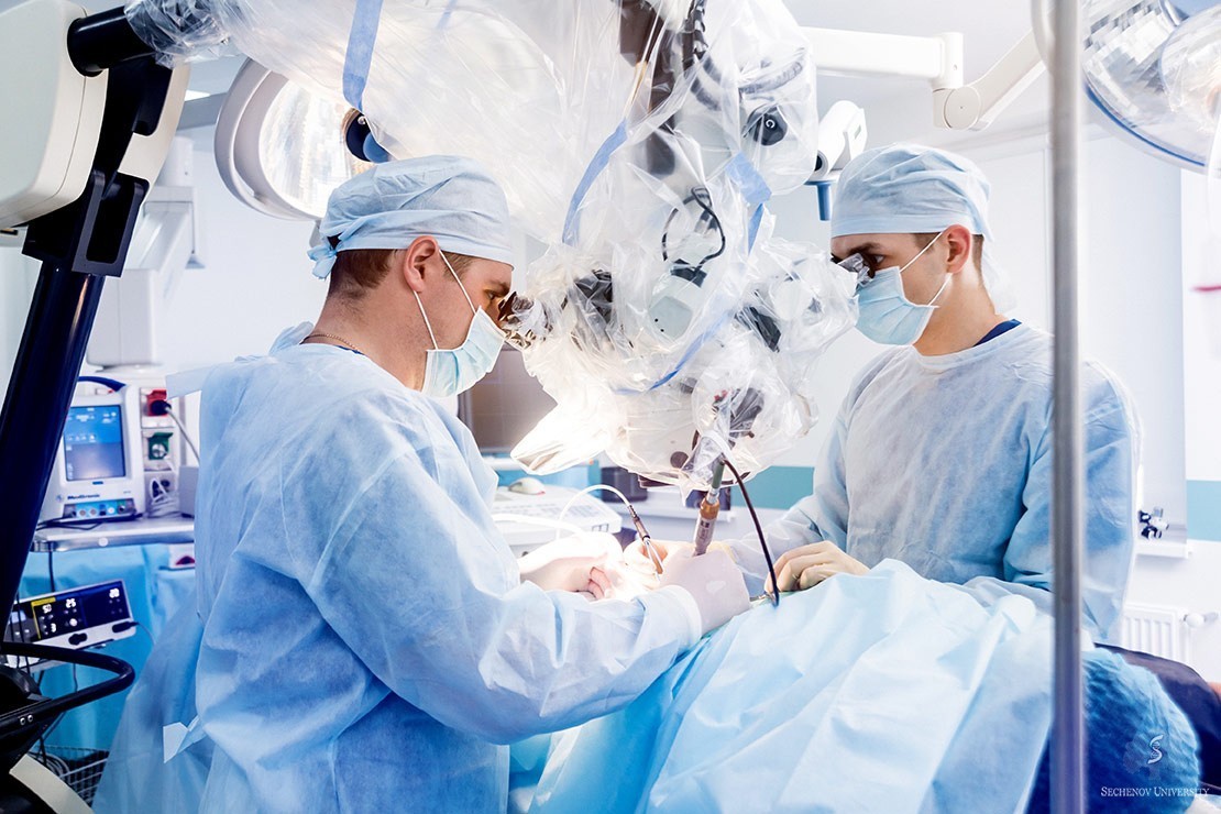 Sechenov introduces robotic traumatologist in endoprosthetic surgery