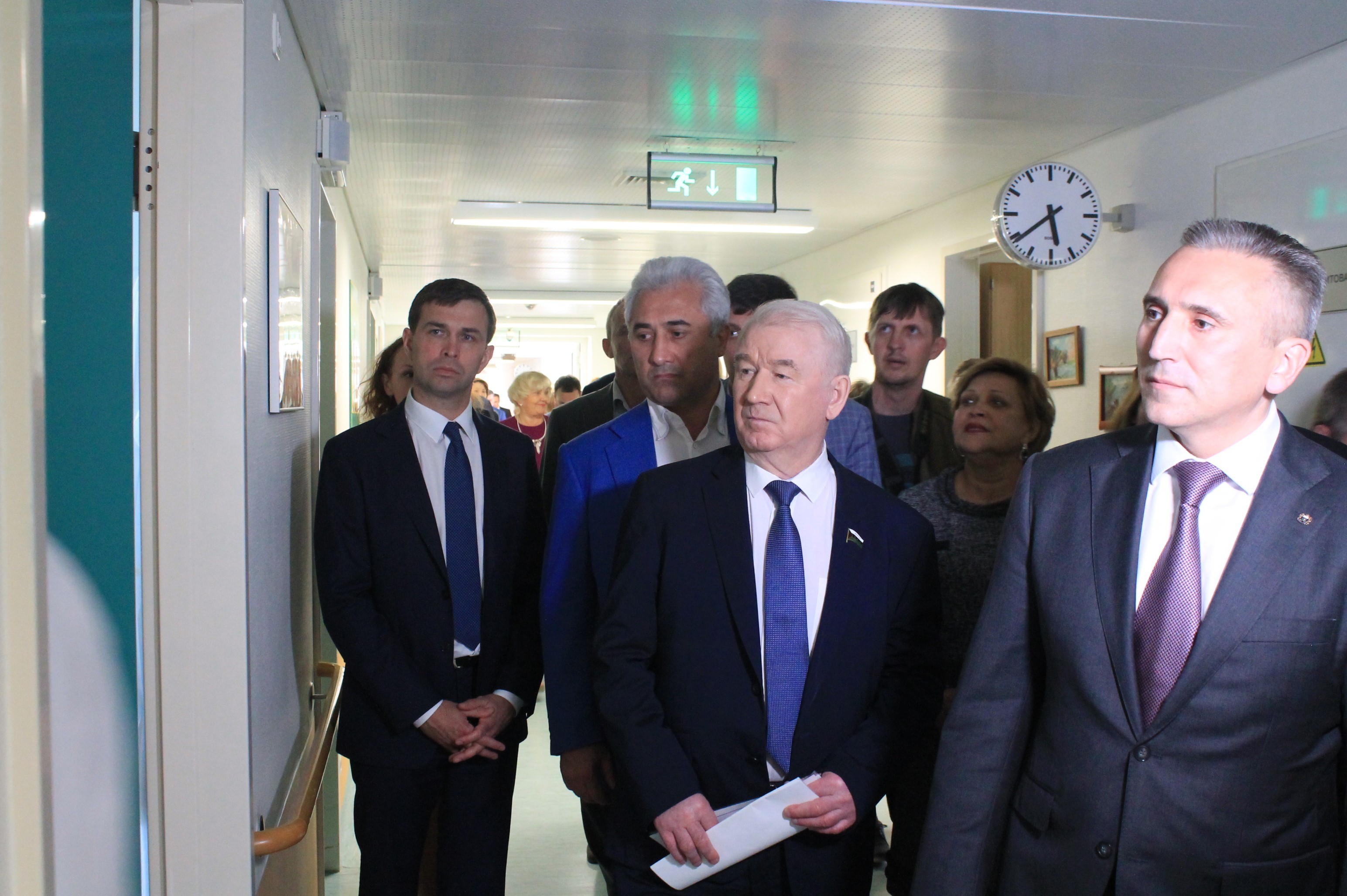 Сотрудникам ФЦН в Тюмени вручили награды в честь Дня медицинского работника