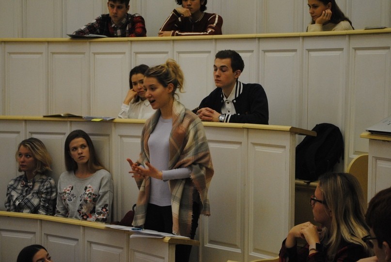 Дискуссионный клуб по грудному вскармливанию в Центре Научной Карьеры 