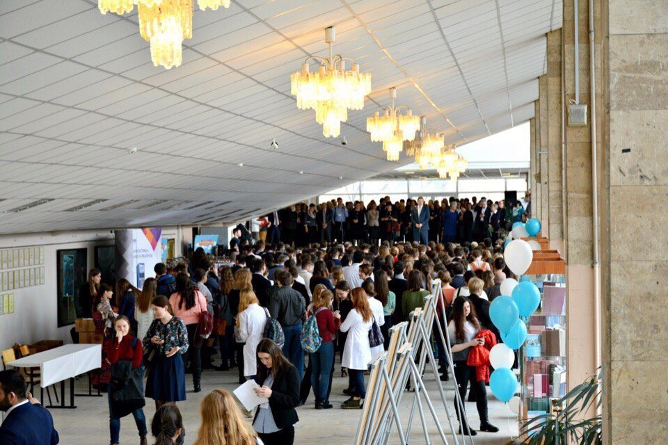 Тьюторы Центра Научной Карьеры стали победителями XII Международной Пироговской конференции