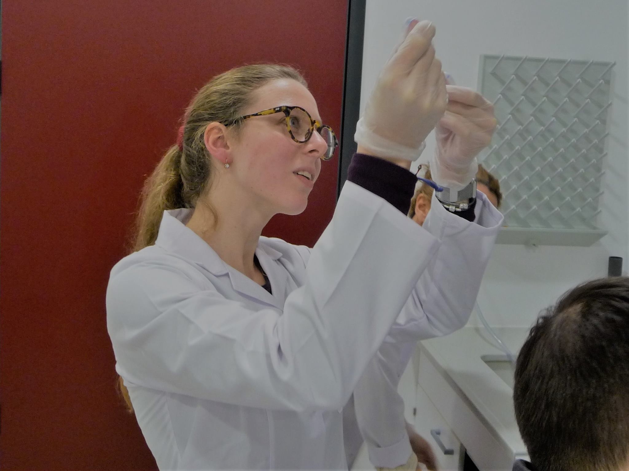 Младший тьютор ЦНК окончила международную школу по генетике и работе с ДНК