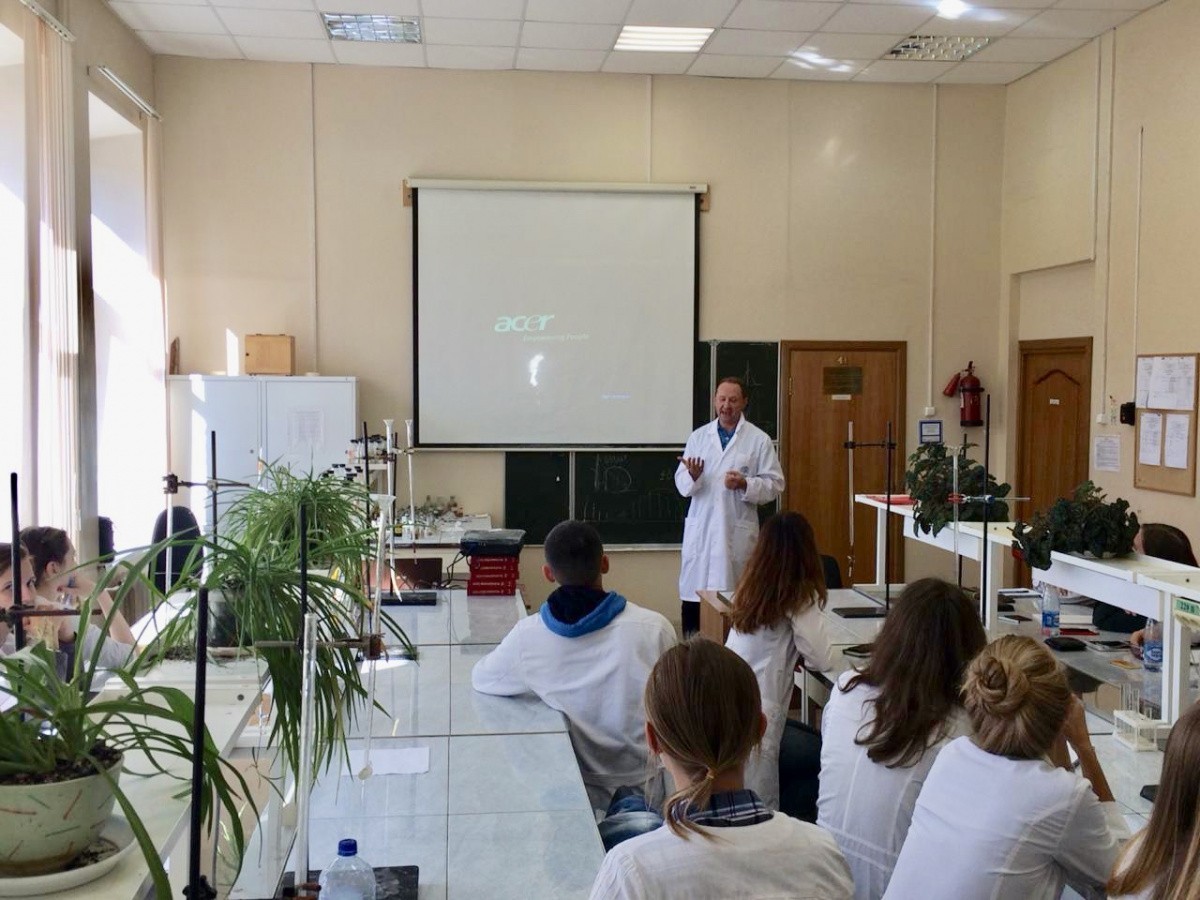 Аккредитация медицинских работников. Этапы прохождения аккредитации. Экскурсия по медицинскому университету. Станции на аккредитации лечебное дело. Сеченовский университет внутри.