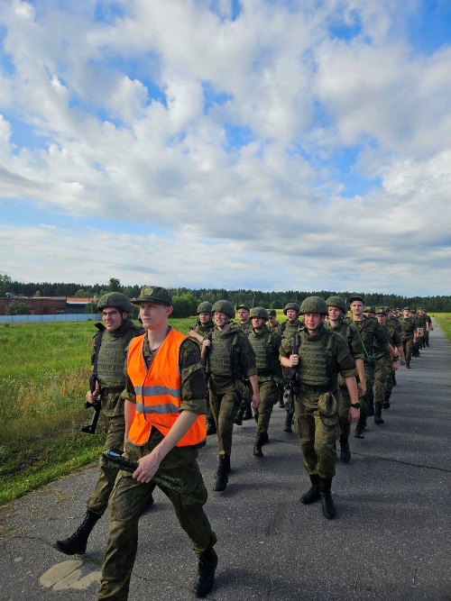 Марш-бросок студентов ВУЦ Марш-бросок студентов ВУЦ