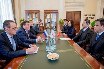 На встрече с китайской делегацией Петр Глыбочко предложил сразу несколько новых этапов сотрудничества