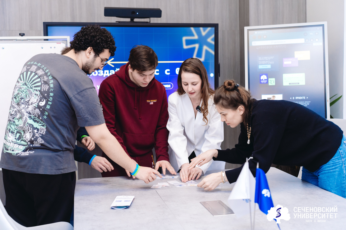 Цифровой кампус Сеченовского Университета и «Школы 21» провел первый день открытых дверей