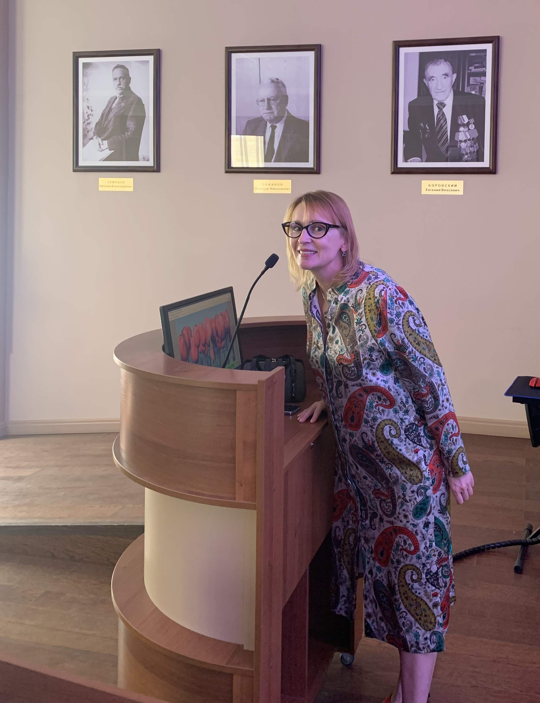 Лекция для школьников в Институте стоматологии имени Е.В. Боровского