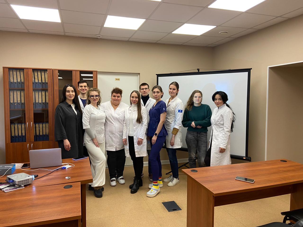 Мастер-класс по методикам лечения дисколорита зубов