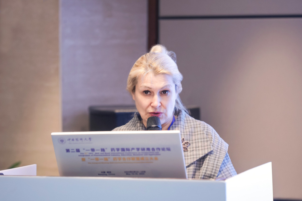 «Один пояс, один путь»: Институт фармации Сеченовского Университета стал участником крупнейшего международного фармацевтического форума в китайском Нанкине