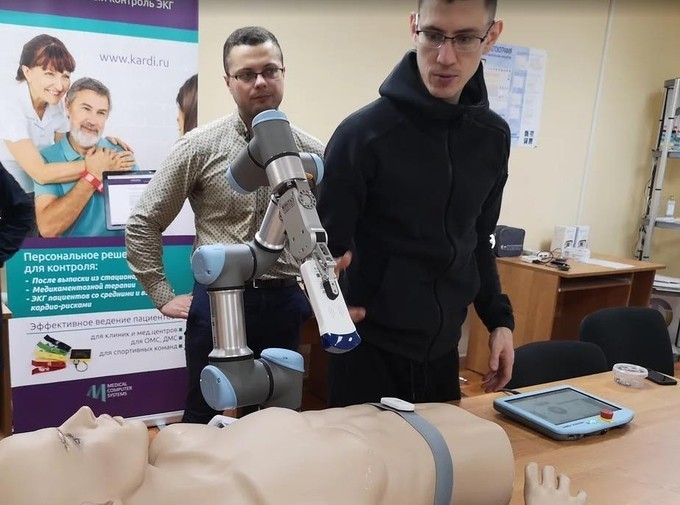 Sechenov University’s Institute of Digital Medicine has tested the universal robot UR3e 