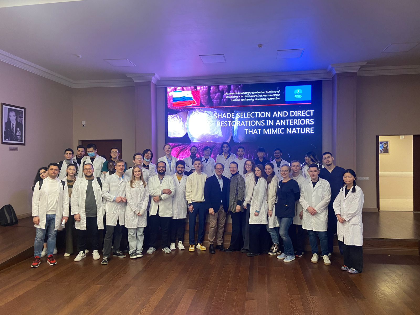 Лекция профессора Антонио Синьоре