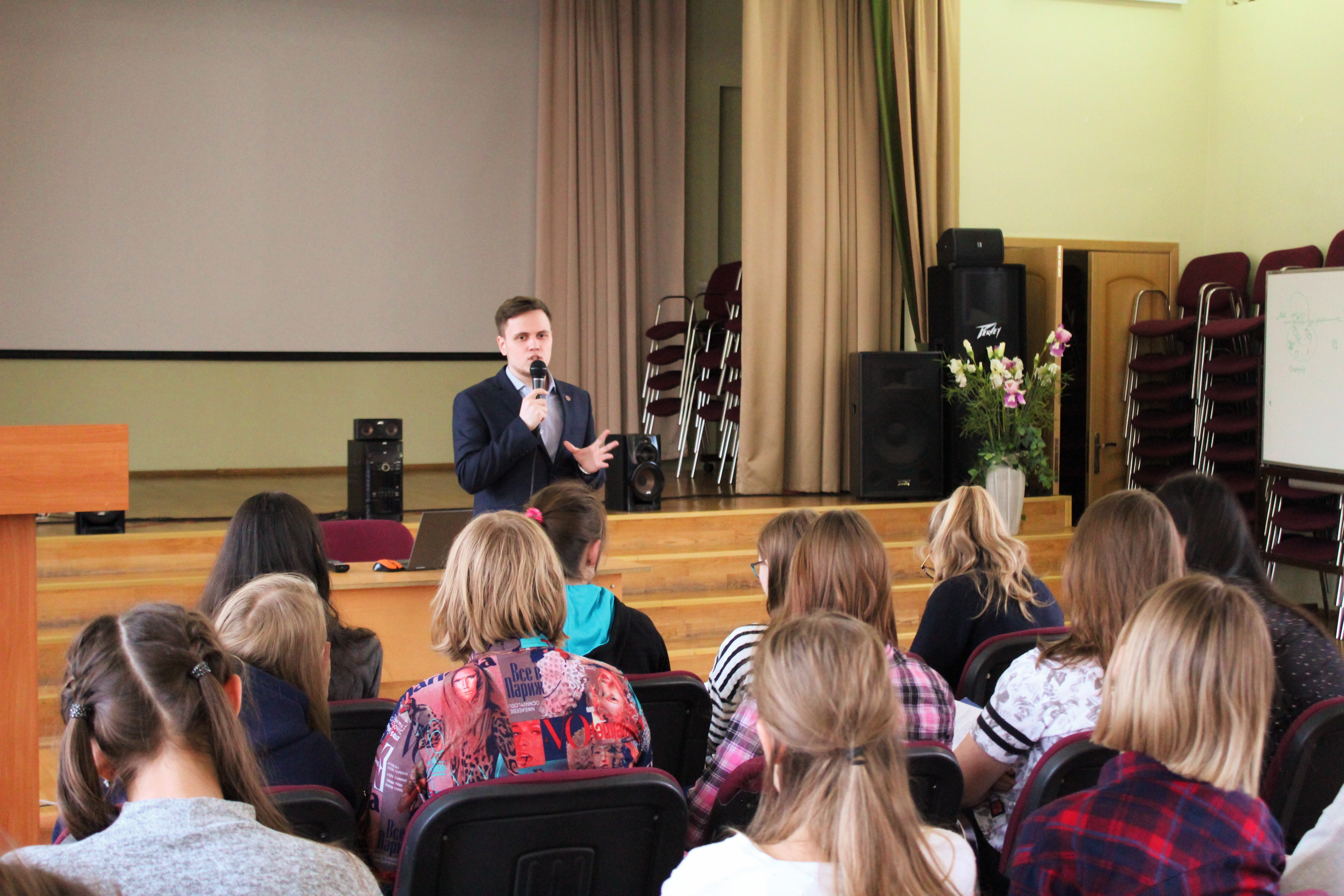 Центр Научной Карьеры продолжает цикл мастер-классов для школьников!