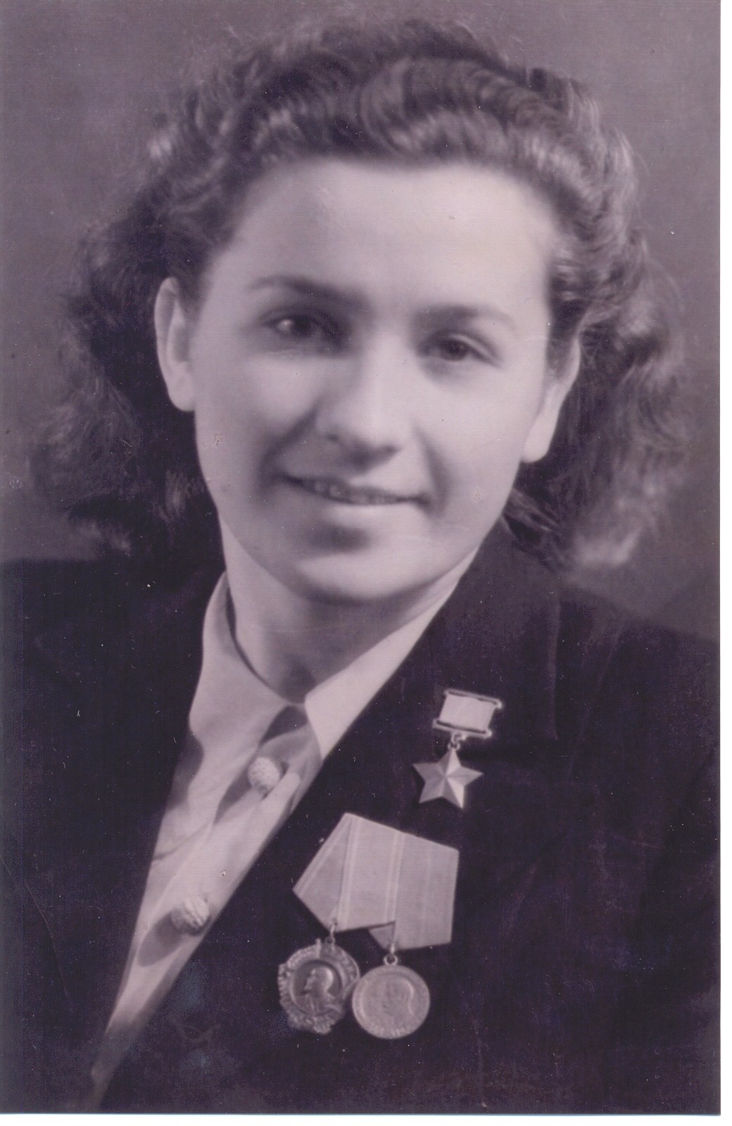 К Международному женскому дню 8 МАРТА