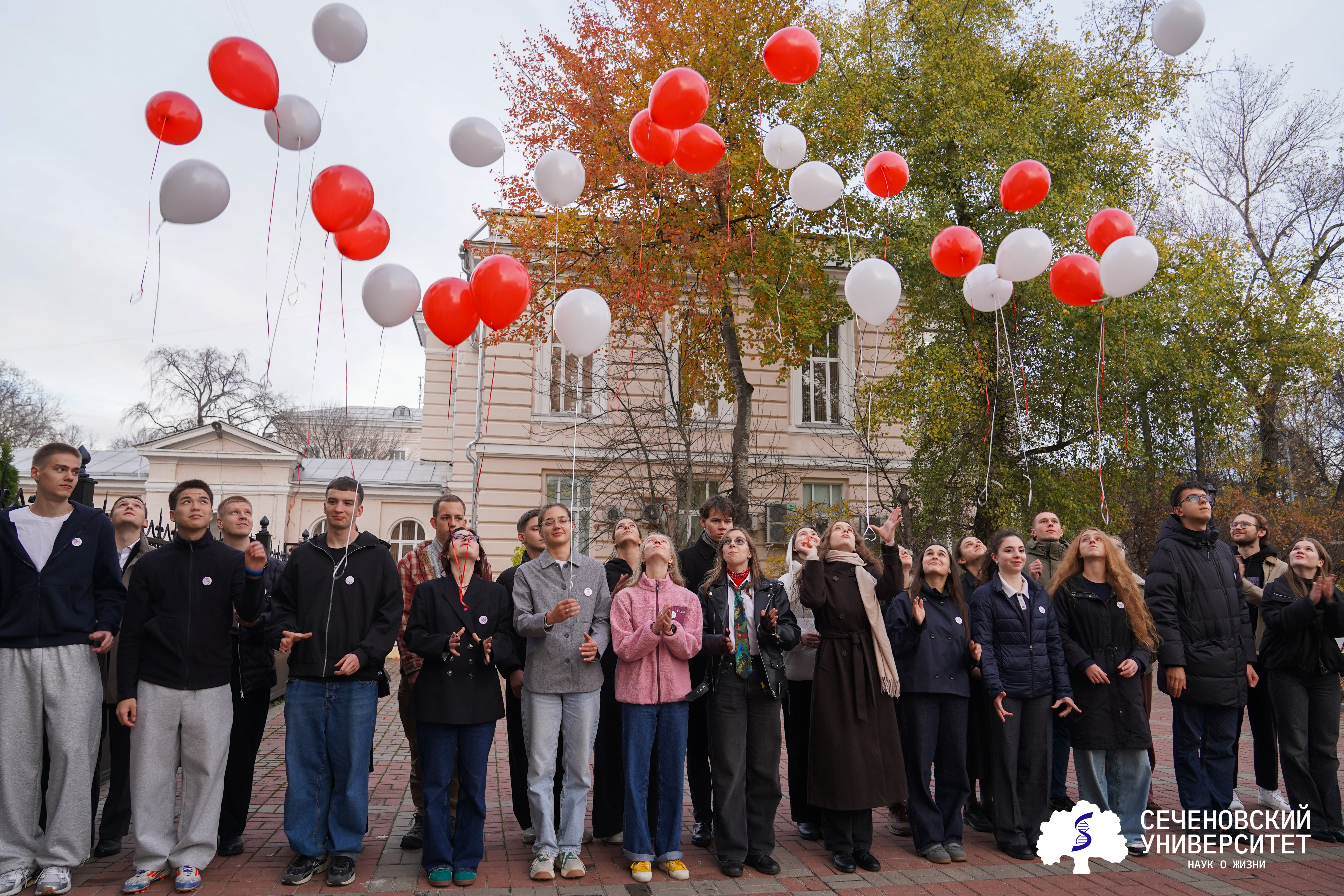 Возложение цветов в рамках памятных мероприятий к 105-летию Надежды Троян