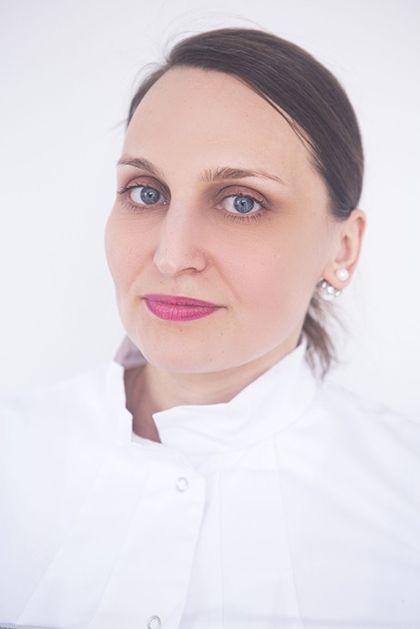 Dr OKSANA AVDEENKO