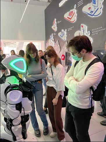 Студенты Сеченовского Университета посетили выставку «Умный город»