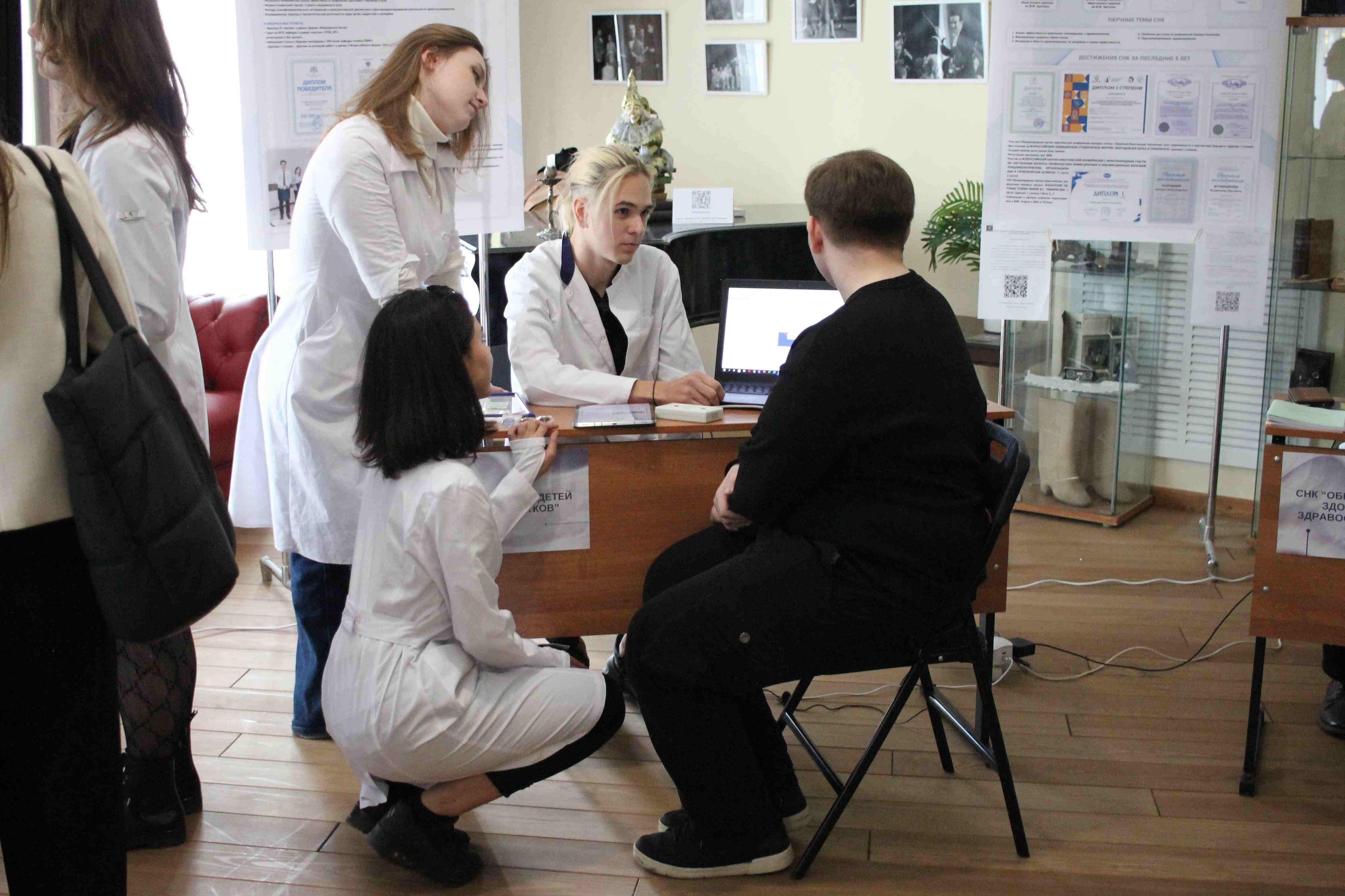 ВЫСТАВКА МОЛОДЕЖНОЙ НАУКИ