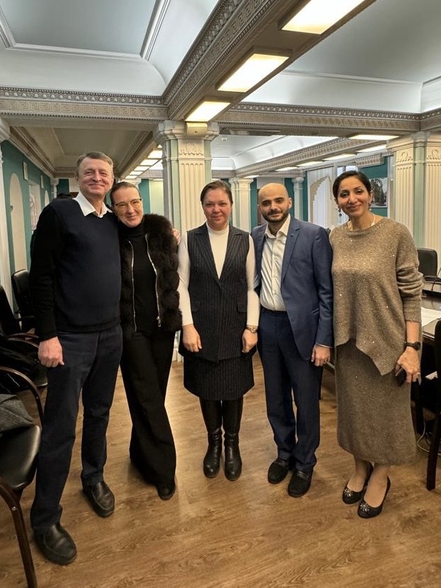 Ассистент кафедры хирургической стоматологии доказал положительное действие лазерного излучения на заживление лунок удаленных зубов у пациентов с высоким риском кровотечений