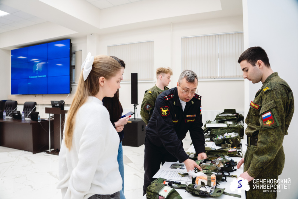 Инновации и вызовы в аптечном деле обсудили на конференции в Сеченовском Университете