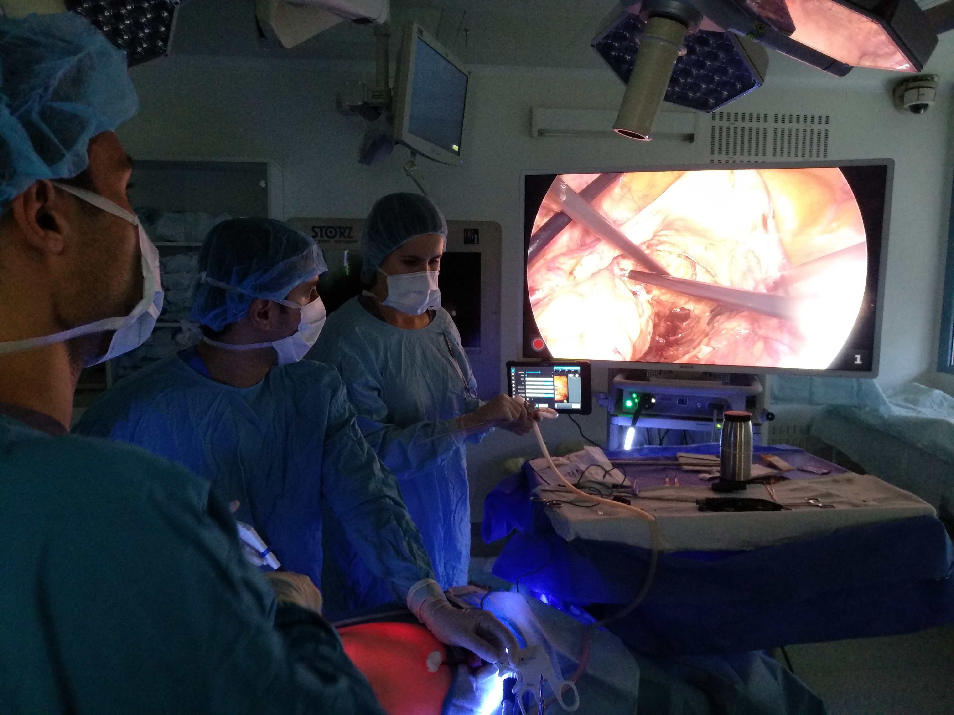 В Клинике колопроктологии проводится апробация новой лапароскопической стойки