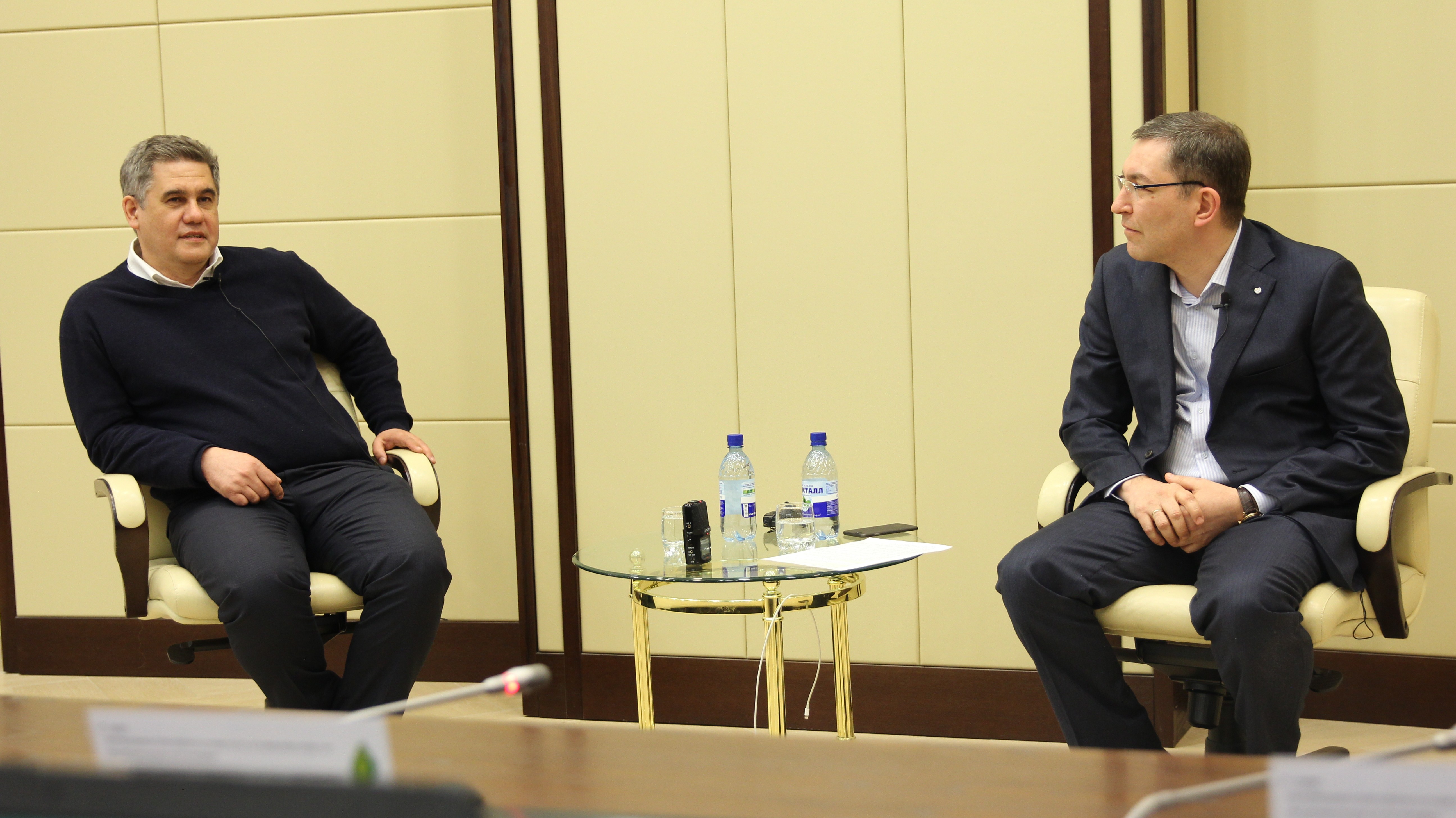 3. Альберт Суфианов  поделился с сотрудниками Сбербанка секретами профессионального успеха