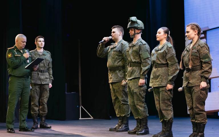 Весна на Пироговской