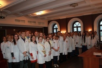 Умники и умницы Первого меда
