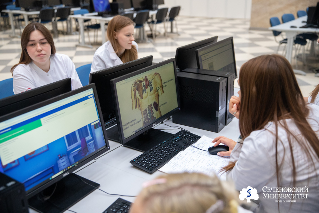 IMG_7054_Институт электронного медобразования, студенты.jpg