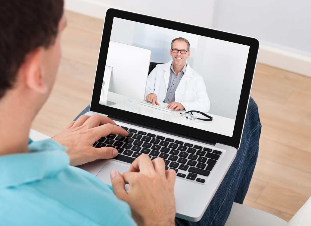 Mann-Video-Doktor-Laptop.jpg
