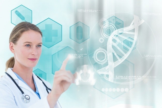 concentrated-doctor-working-with-virtual-screen_1134-639.jpg