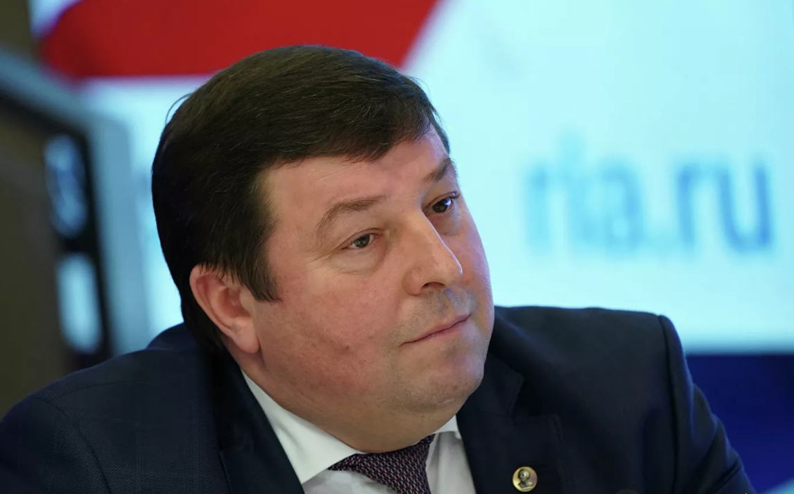 Ректор Петр Глыбочко.png