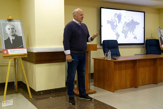 Григорий Куранов поговорил о патриотизме со студентами Военного учебного центра
