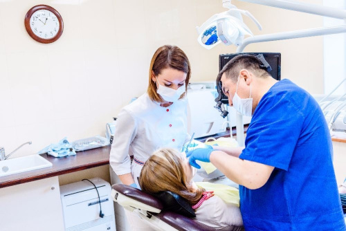  Студенты Института стоматологии им. Е.В. Боровского Сеченовского Университета были отобраны среди множества кандидатов для наставничества в проекте Сириус Лето. 