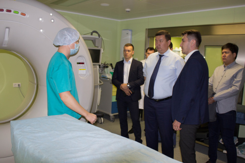 Делегация из Казахстана посетила Федеральный центр нейрохирургии в Тюмени