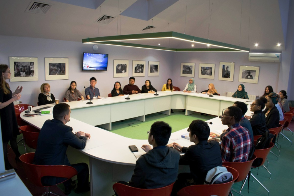 В центре внимания — Международное гуманитарное право