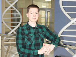  Молодой ученый Сеченовского Университета предложил способ создания полезного концентрата из жимолости 