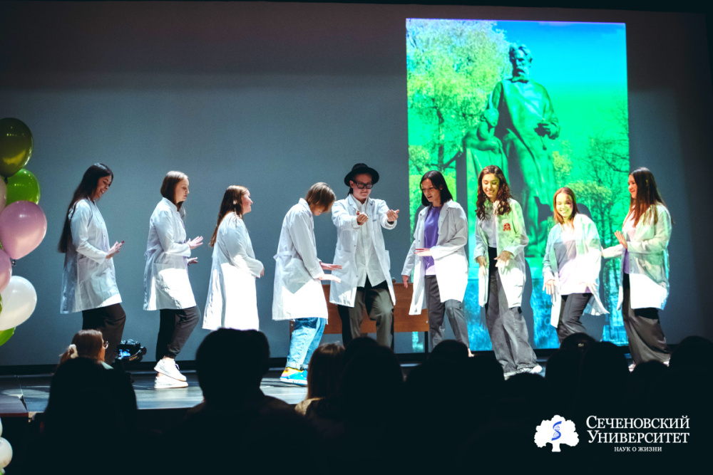  «Ты занимаешься самым главным — тем, что имеет наивысшую ценность»: на Дне педиатра в Сеченовском Университете обсудили, как найти свой путь в медицине 