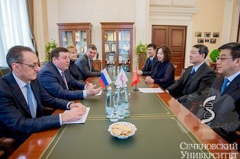 На встрече с китайской делегацией Петр Глыбочко предложил сразу несколько новых этапов сотрудничества