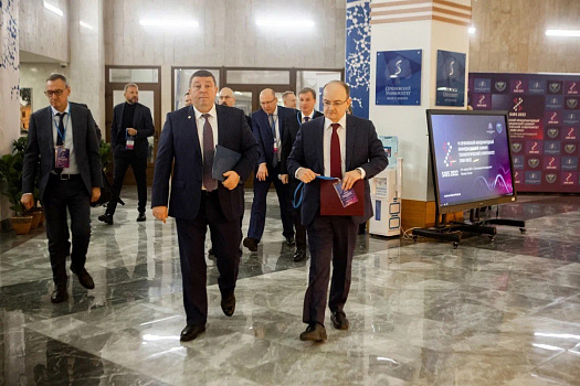 Стартовал Сеченовский международный биомедицинский саммит  
